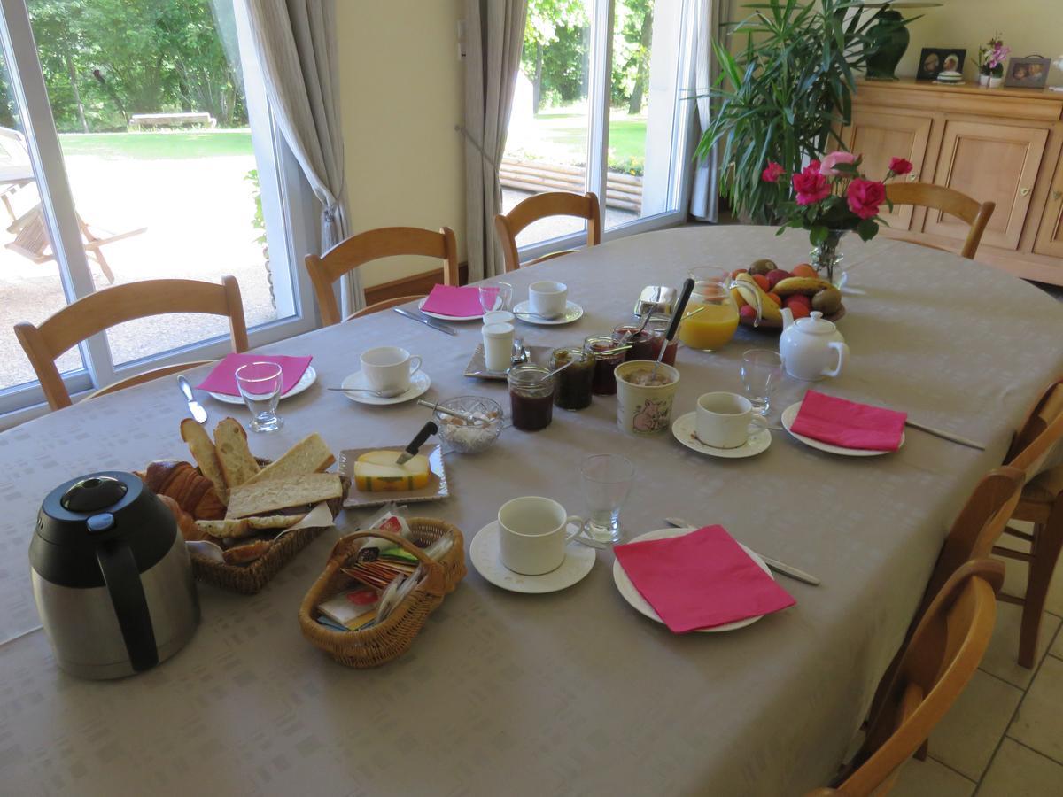 Bed and Breakfast Les Quatre Saisons Moitron-sur-Sarthe Exterior foto